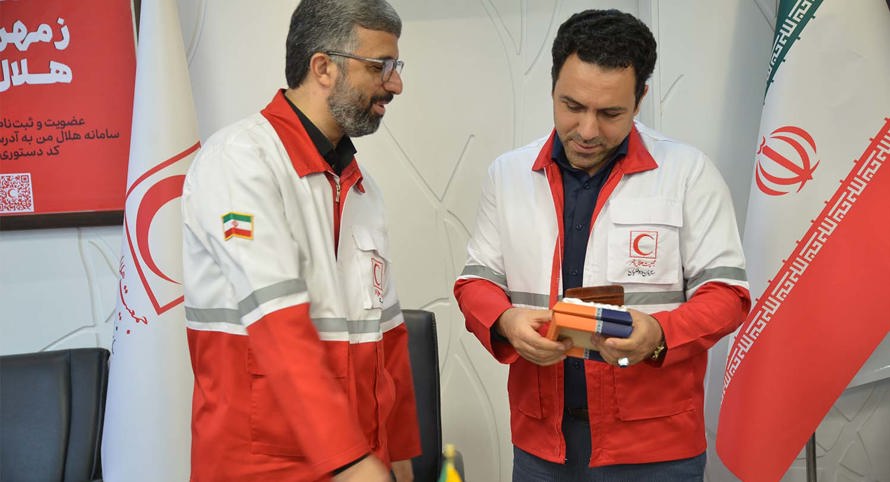 حضورمدیرعامل شرکت نفت سپاهان در سازمان داوطلبان جمعیت هلال احمر